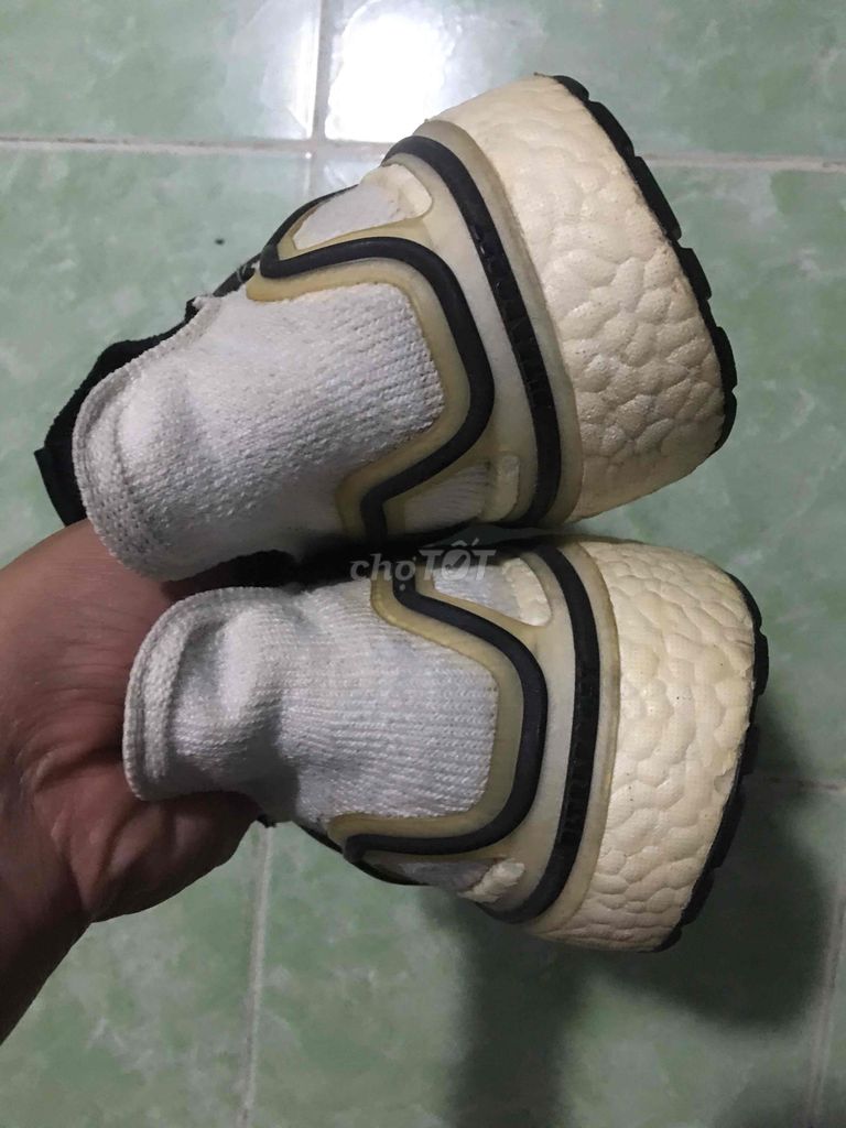 Ultraboost size 43,44 chính hãng cao cấp