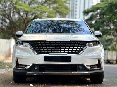 Kia Carnival Premium 2023 Trắng 72.000 km