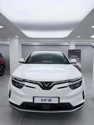 VinFast VF8 Plus giảm 15% 🎁