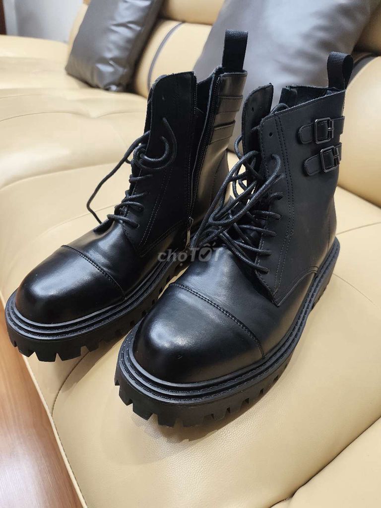 Giày cao cổ Nam Da Đen size 39. Mua bán Giày dép tại Quận Hoàng Mai Hà Nội được đăng bởi binh pham hình 1