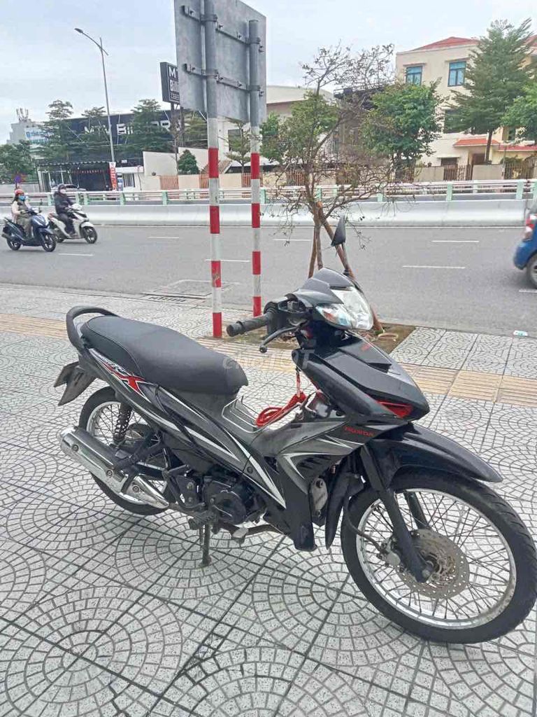 Honda Xe máy Đen. Mua bán Xe máy tại Quận Cẩm Lệ Đà Nẵng được đăng bởi Nguyễn thị Mai Sương hình 3