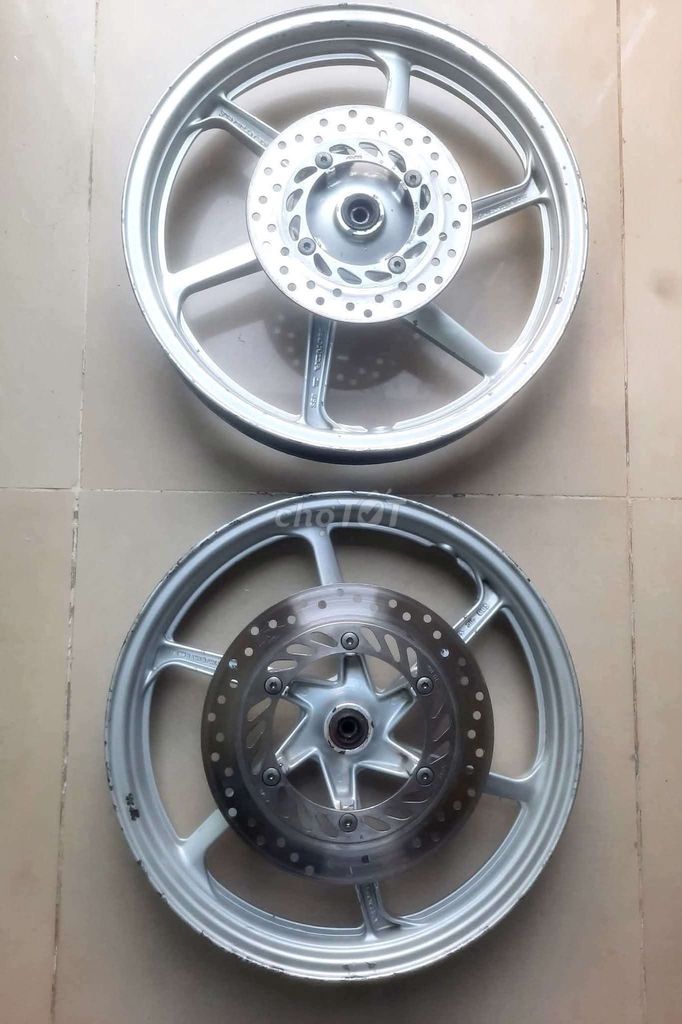 Bán_fun 2 cặp CBR _ 1 cặp CBR 125 + 1 cặp CBR 150. Mua bán Phụ tùng xe tại Quận 8 Tp Hồ Chí Minh được đăng bởi minh nhi hình 4