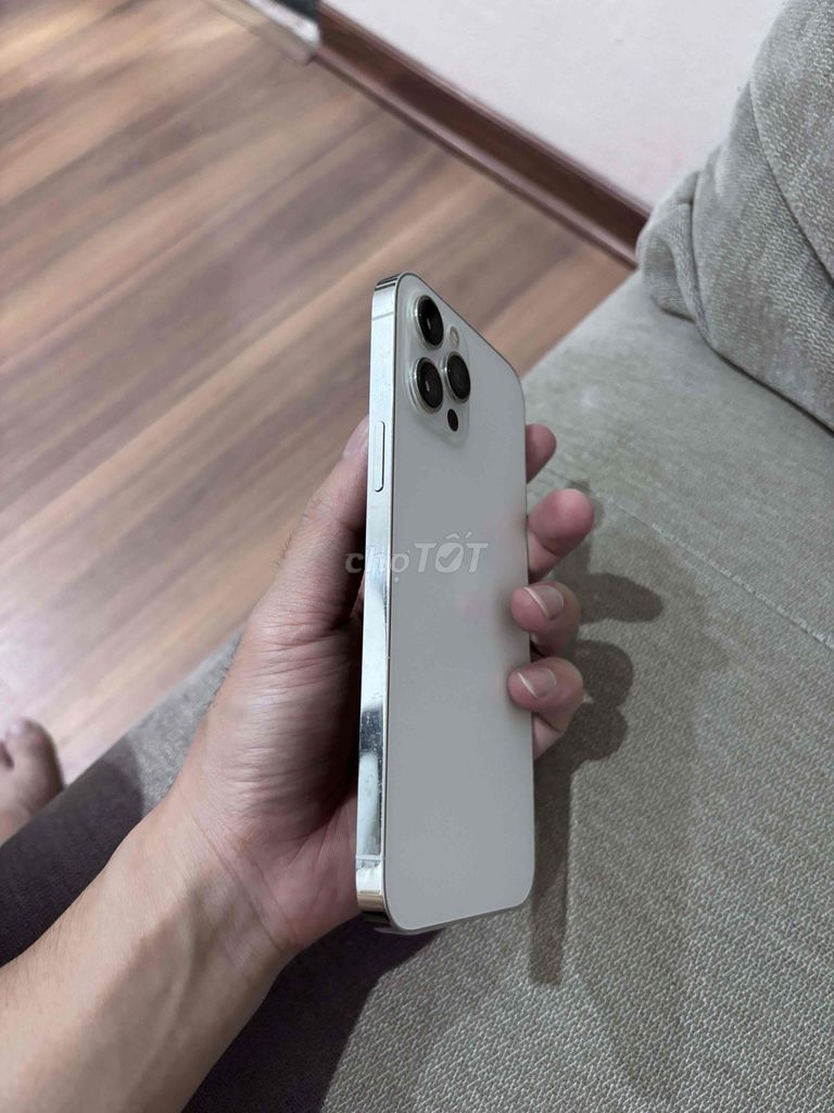 Apple iPhone 12 Pro Max 128GB Vàng. Mua bán Điện thoại tại Quận Cầu Giấy Hà Nội được đăng bởi Duy hình 1