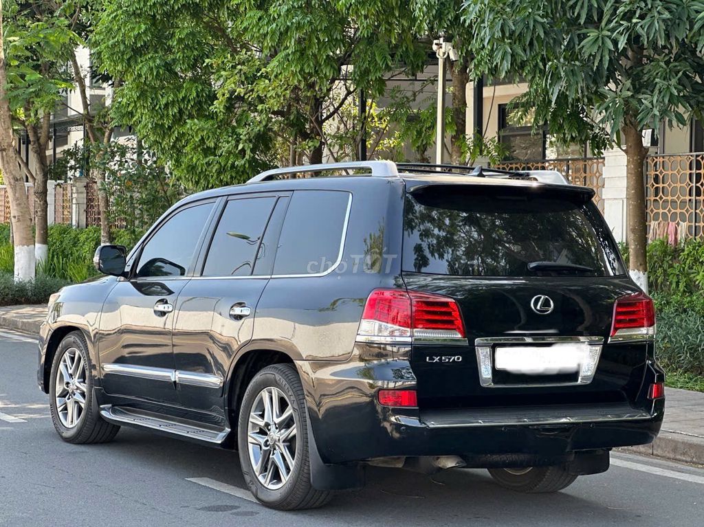 Lexus LX570 2012  - 20000 km. Mua bán Ô tô tại Quận Cầu Giấy Hà Nội được đăng bởi khanh truong hình 1