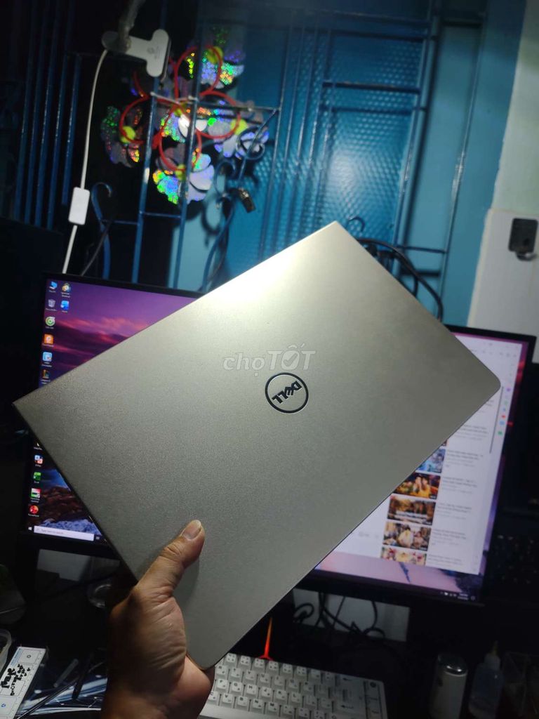 Dell Vostr***0U 16GB/480GB Like New. Mua bán Laptop tại Thành phố Vũng Tàu Bà Rịa - Vũng Tàu được đăng bởi Nguyễn Lộc hình 1