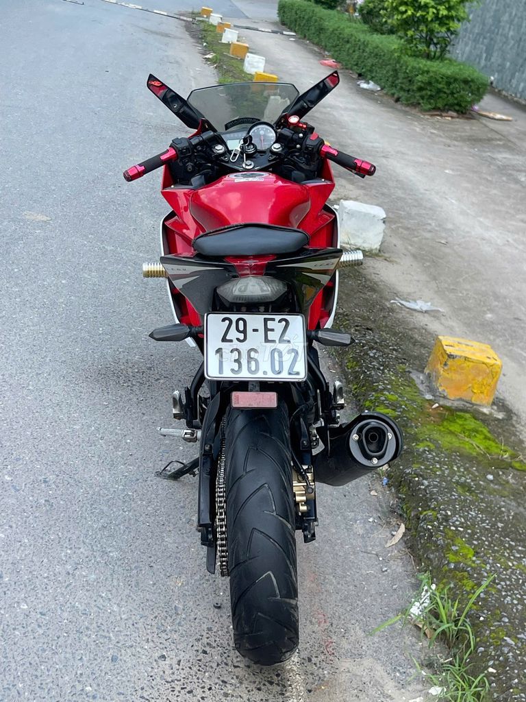 Yamaha R15V2 2017 siêu lướt có trả góp trao đổi ✅. Mua bán Xe máy tại Quận Hoàng Mai Hà Nội được đăng bởi Phú Lý hình 5