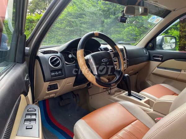 FORD EVEREST sản xuất 2011, máy dầu. Mua bán Ô tô tại Quận Tây Hồ Hà Nội được đăng bởi Chú Thành Bộ Đội hình 3