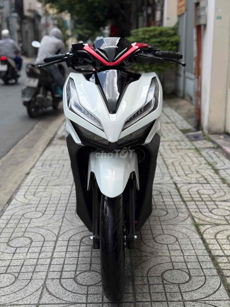 Honda Click 150 2021 Белый Красный 18000км