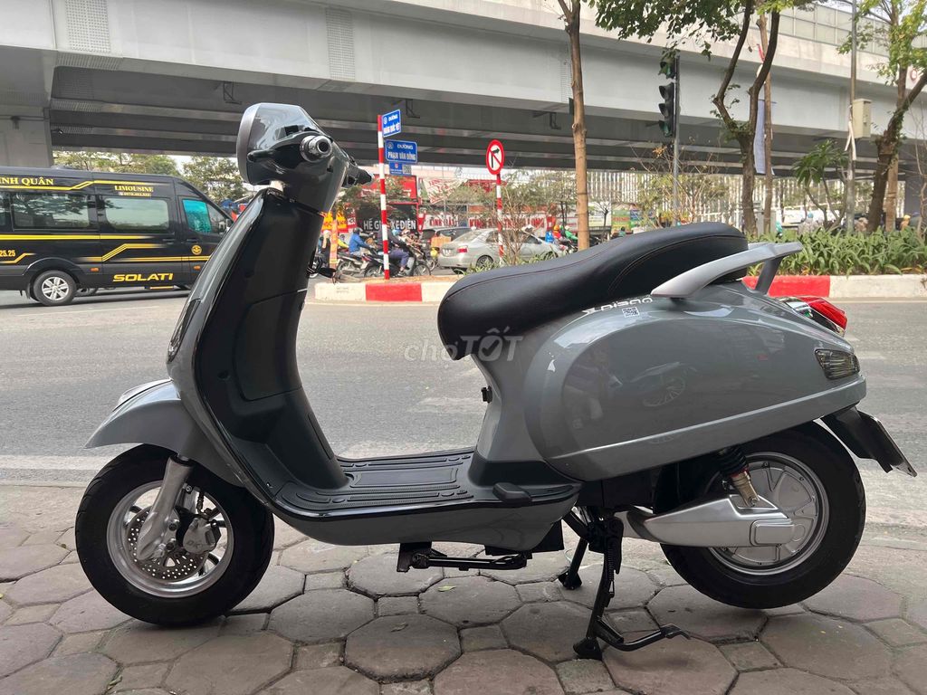 Bán xe điện vespa màu xám xi măng đủ biển đăng kí