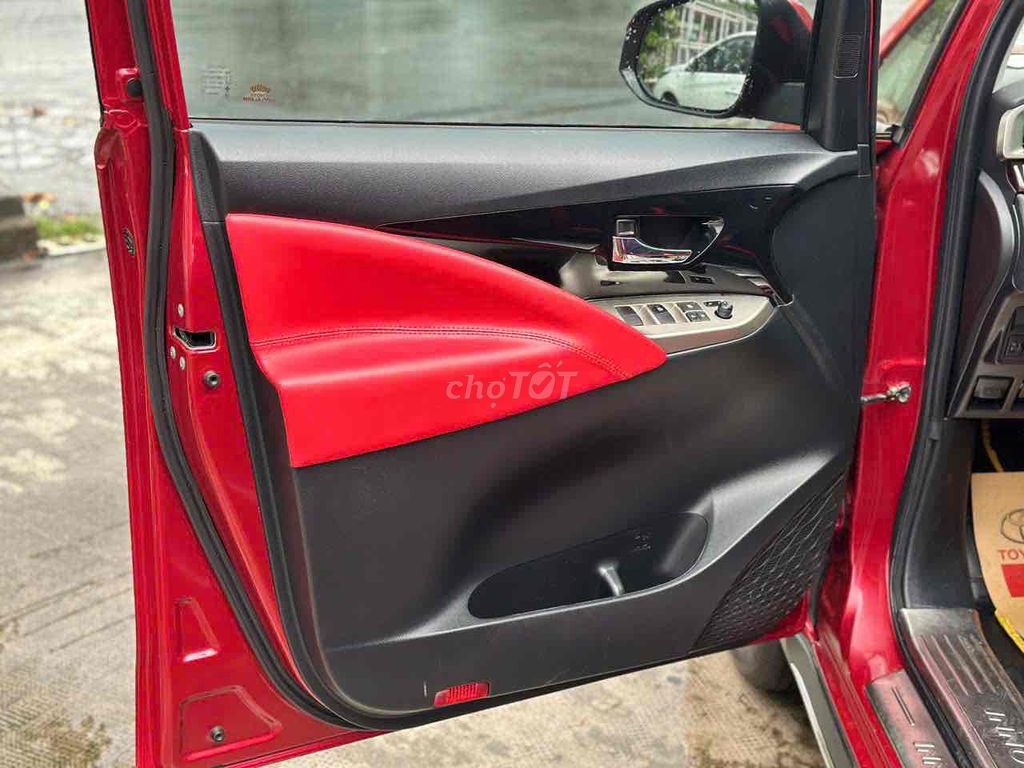 BÁN INNOVA VENTURER 2020 XE CHUẨN GIA ĐÌNH. Mua bán Ô tô tại Thành phố Thủ Đức Tp Hồ Chí Minh được đăng bởi Thuỳ Vũ Toyota Đông Sài Gòn hình 10