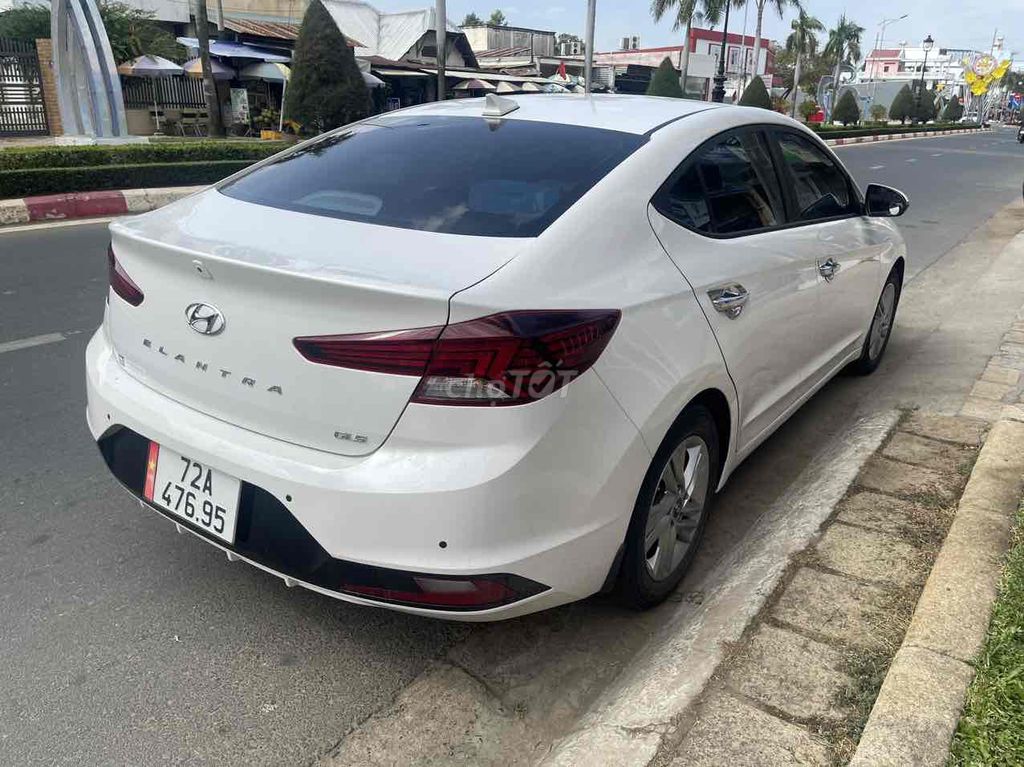 Elantra 1.6AT chính chủ, đăng ký 1/2021. Mua bán Ô tô tại Thành phố Vũng Tàu Bà Rịa - Vũng Tàu được đăng bởi Lợi Nguyễn hình 3