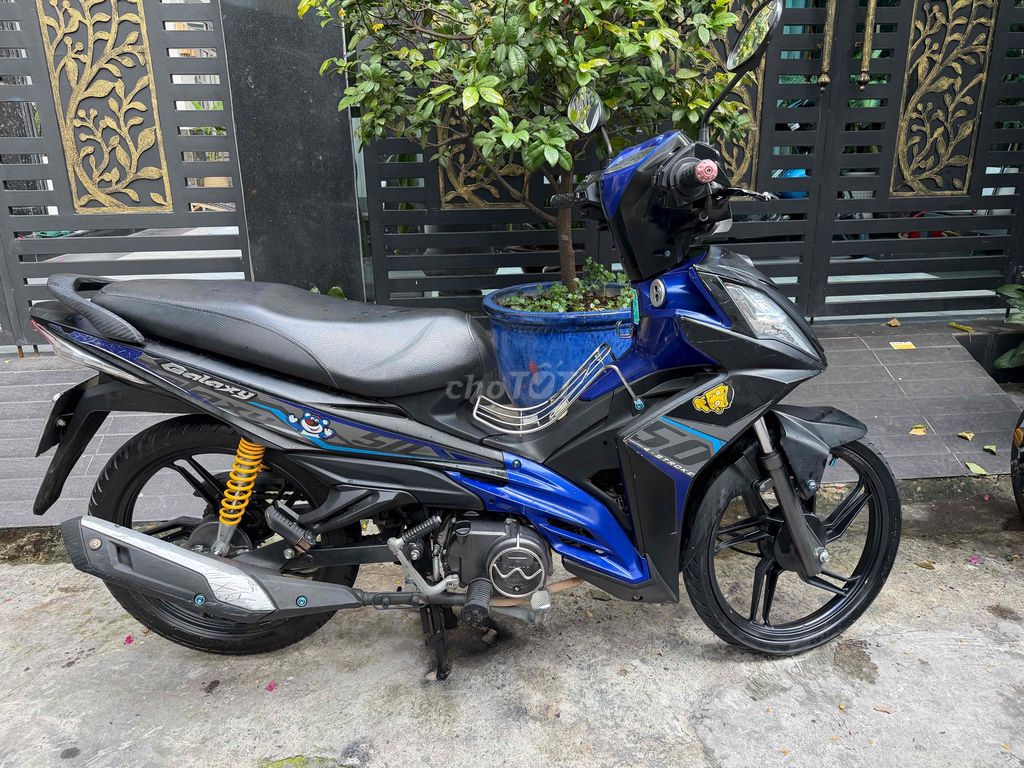 SYM Galaxy 50cc 2023 Черный, Синий, документы в порядке
