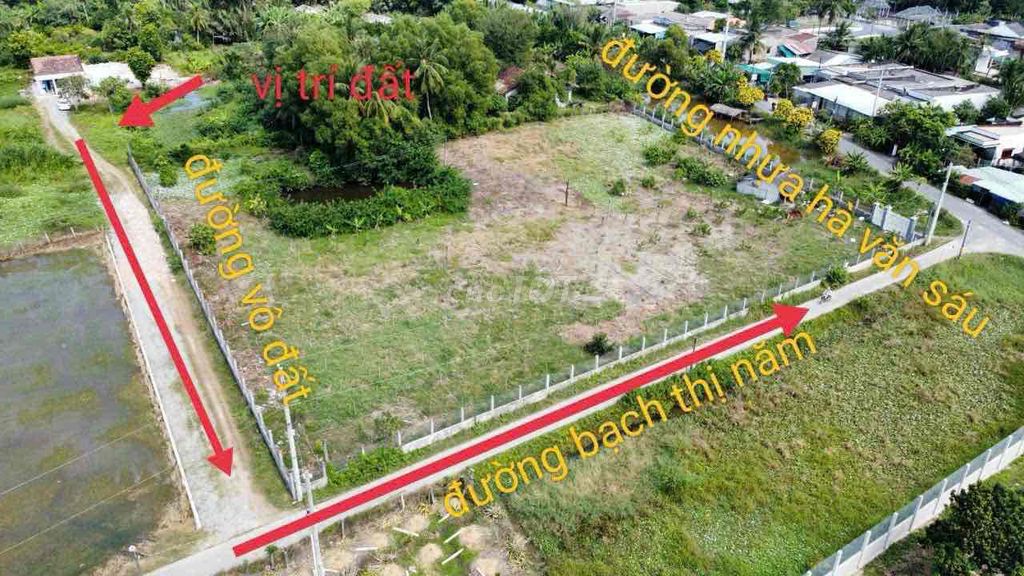 Thổ cư giá cực rẻ, đường công cộng, sát nhựa, dân đông, không lô giới. Mua bán đất tại Huyện Tân Trụ Long An được đăng bởi Tuyến Lê hình 1