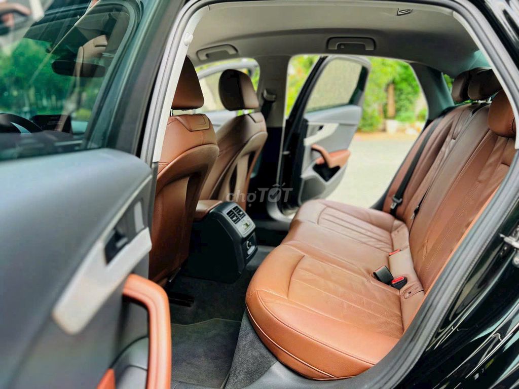 Audi A4 2017 2.0 TFSI - 70000 km. Mua bán Ô tô tại Quận 5 Tp Hồ Chí Minh được đăng bởi Ly Tran hình 4