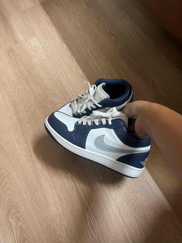 Giày thể thao Nike Dunk Low 42 Trắng, Xanh Navy. Mua bán Giày dép tại Quận Liên Chiểu Đà Nẵng được đăng bởi hoàng phúc hình 1