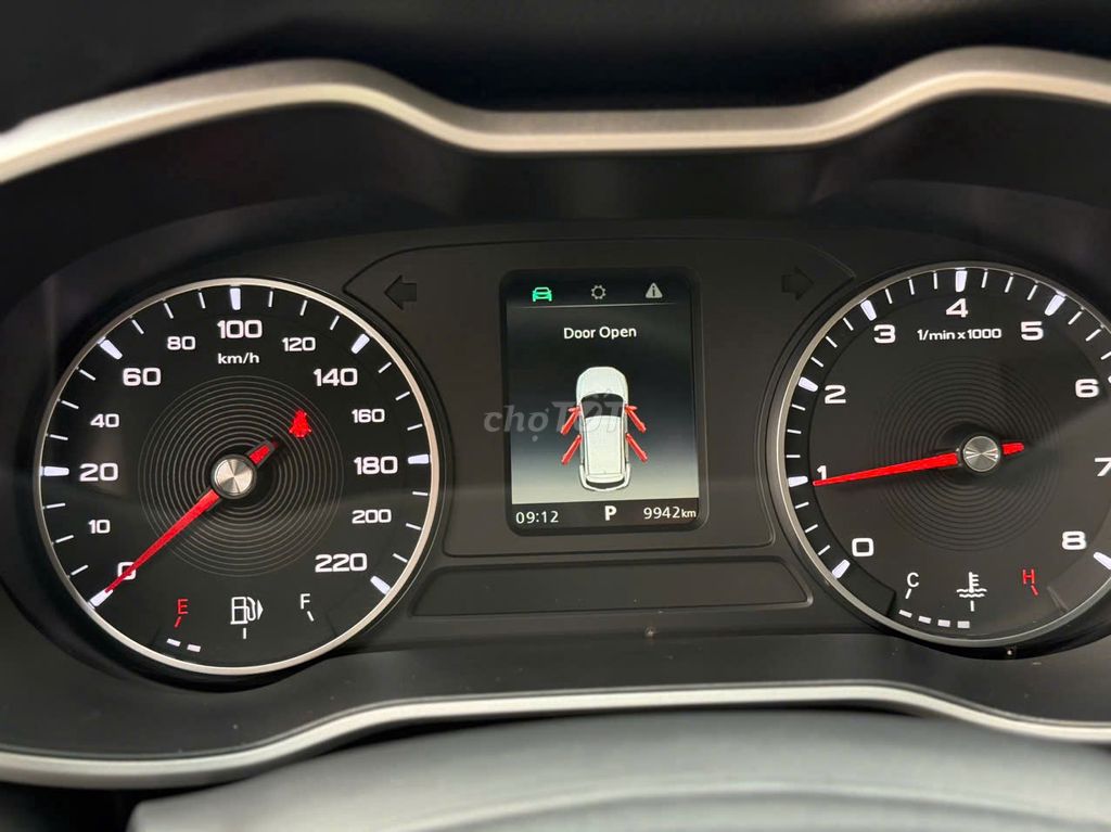 MG ZS 2023 COMFORT 1.5AT 9800 km Bạc. Mua bán Ô tô tại Thành phố Thủ Đức Tp Hồ Chí Minh được đăng bởi Công Phan Hữu Tuấn hình 3