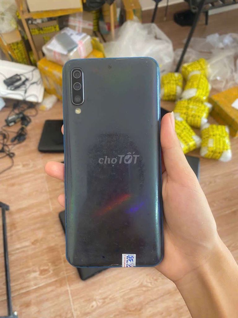 Samsung A50,4/64g, mất vân, máy oke. Mua bán Điện thoại tại Thành phố Thủ Dầu Một Bình Dương được đăng bởi Phước Mobile hình 1