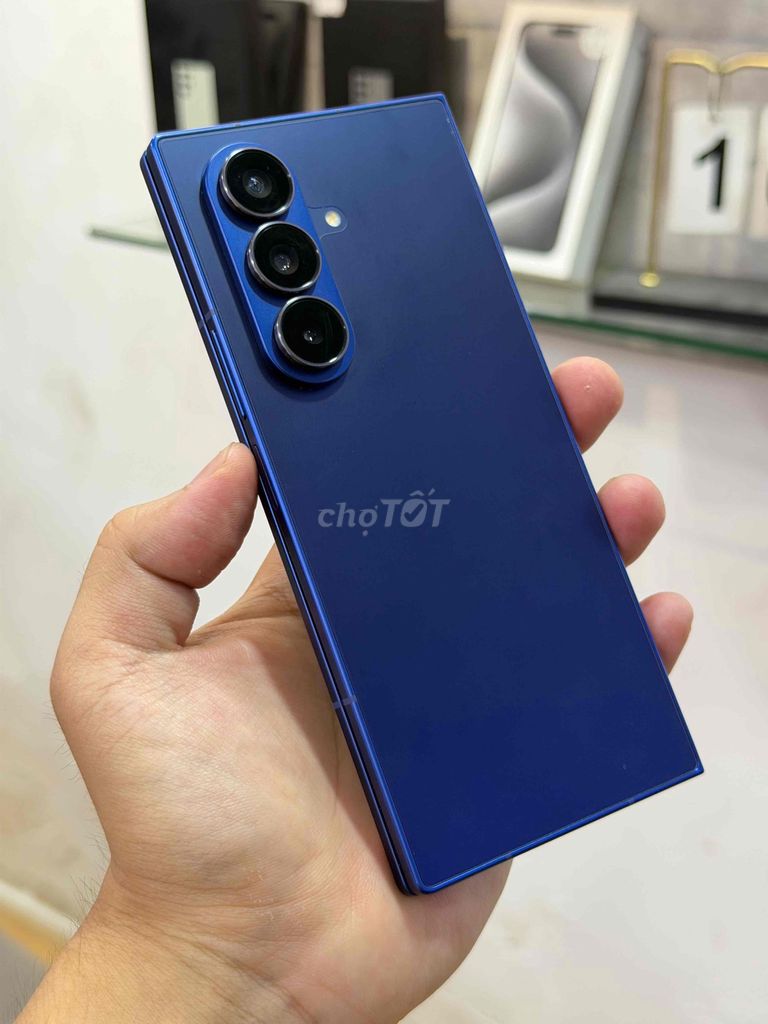 Samsung ZFold 7 256GB Xanh 2 sim 99%. Mua bán Điện thoại tại Quận 3 Tp Hồ Chí Minh được đăng bởi Phone2Hand hình 1
