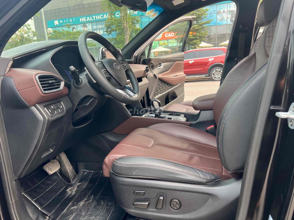 Hyundai Santa Fe Premium 2.2D Đen 82274 km. Mua bán Ô tô tại Quận Cầu Giấy Hà Nội được đăng bởi Cửa hàng Đại Tín Auto hình 11