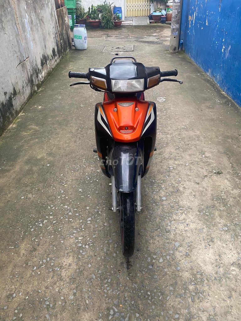 cần bán xe xipo satria 2000. Mua bán Xe máy tại Huyện Bình Chánh Tp Hồ Chí Minh được đăng bởi tiến nhanh  hình 1