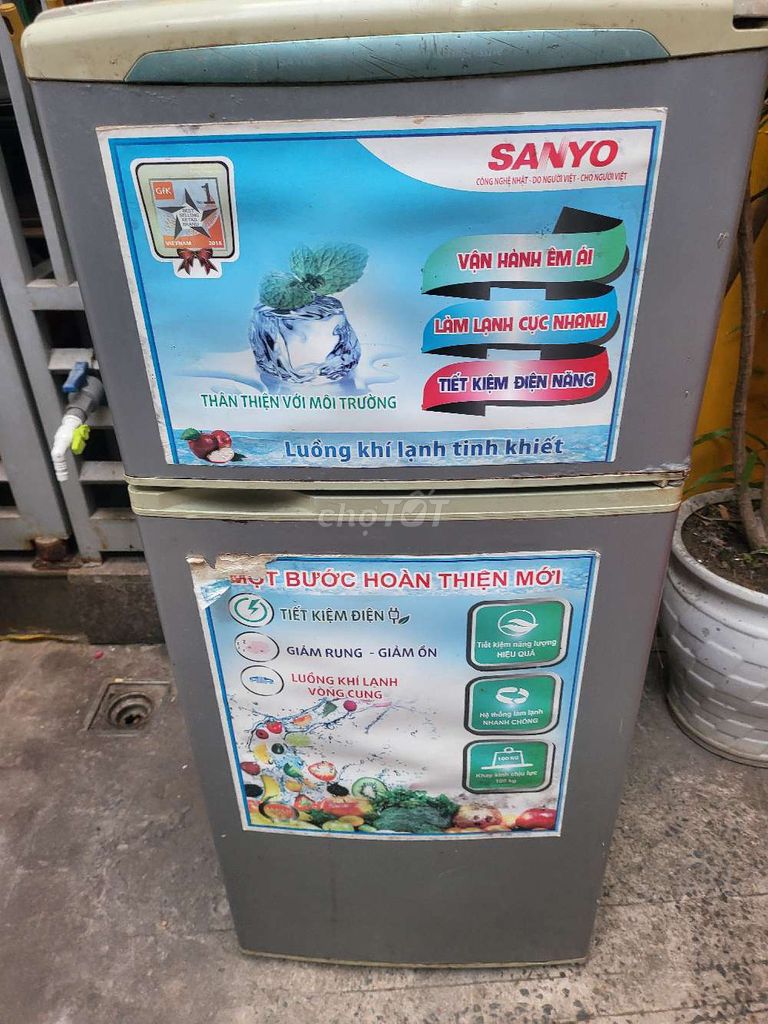 Tủ lạnh Sanyo 120 lít Xám. Mua bán Tủ lạnh tại Quận Thanh Khê Đà Nẵng được đăng bởi Khánh hình 1
