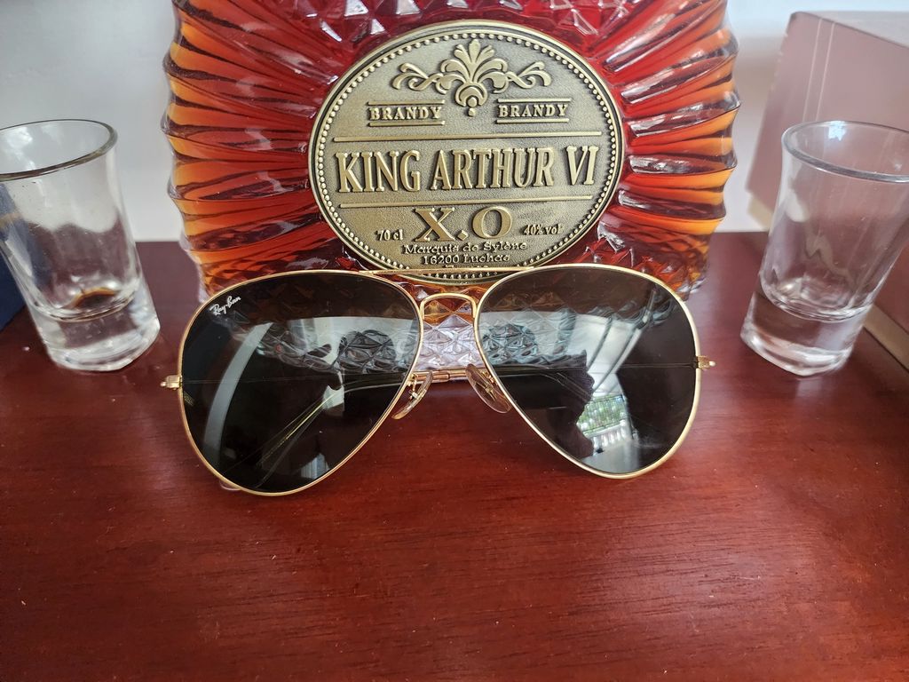 Rayban cổ Mỹ 1980 size 62 còn zin đẹp. Mua bán Phụ kiện thời trang khác tại Thị xã Bến Cát Bình Dương được đăng bởi Đồng Hồ Mắt Kính Độc Đẹp Hiếm PND hình 1