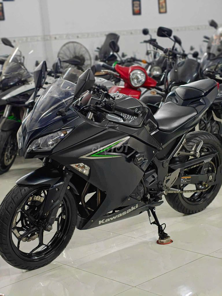 🏍Kawasaki Ninja 300 🏍 Odo 30k Km Biển SG 2018. Mua bán Xe máy tại Quận 5 Tp Hồ Chí Minh được đăng bởi Xe Máy Vinh hình 1