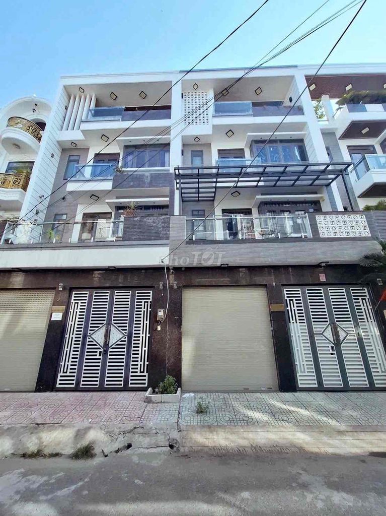 Аренда · 4 комн. · 80 м² · Huyện Nhà Bè, ул. Đường Huỳnh Tấn Phát