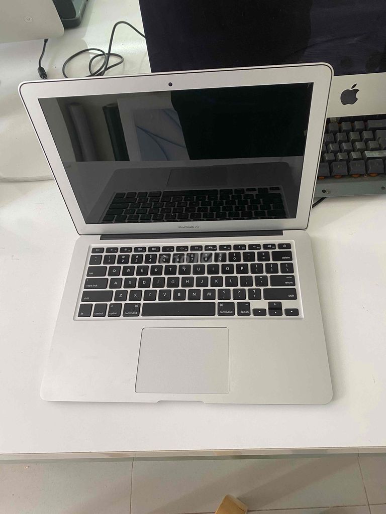 macbook air 2017 chip i5 ram 8 ssd 128 màn 13 inh