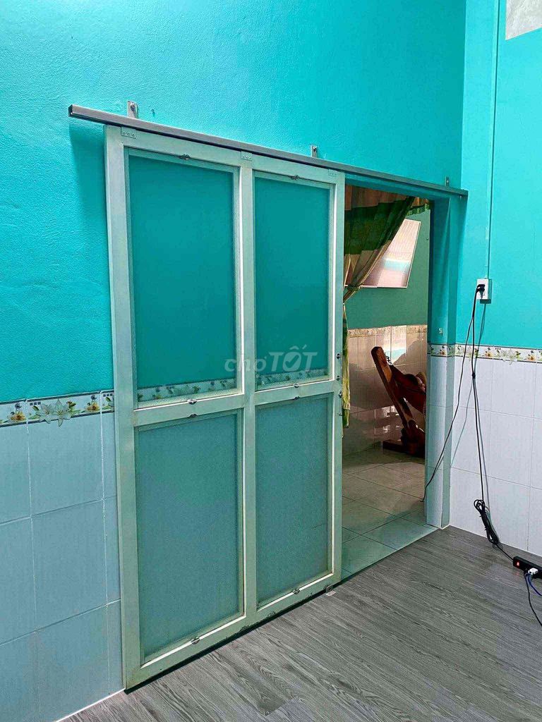 Cửa lùa nhôm kính xám. Mua bán Nội thất, đồ gia dụng khác tại Thành phố Long Xuyên An Giang được đăng bởi Nhật Sang  hình 1