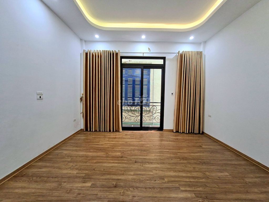 Продается дом площадью 37 м² в Тан Суане, Фам Ван Донг, с лифтом