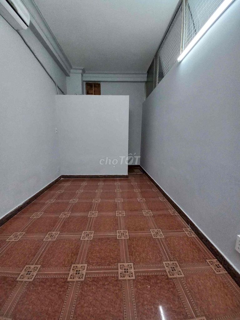 Phòng 12m2 ... Lê Văn Sỹ Q.3