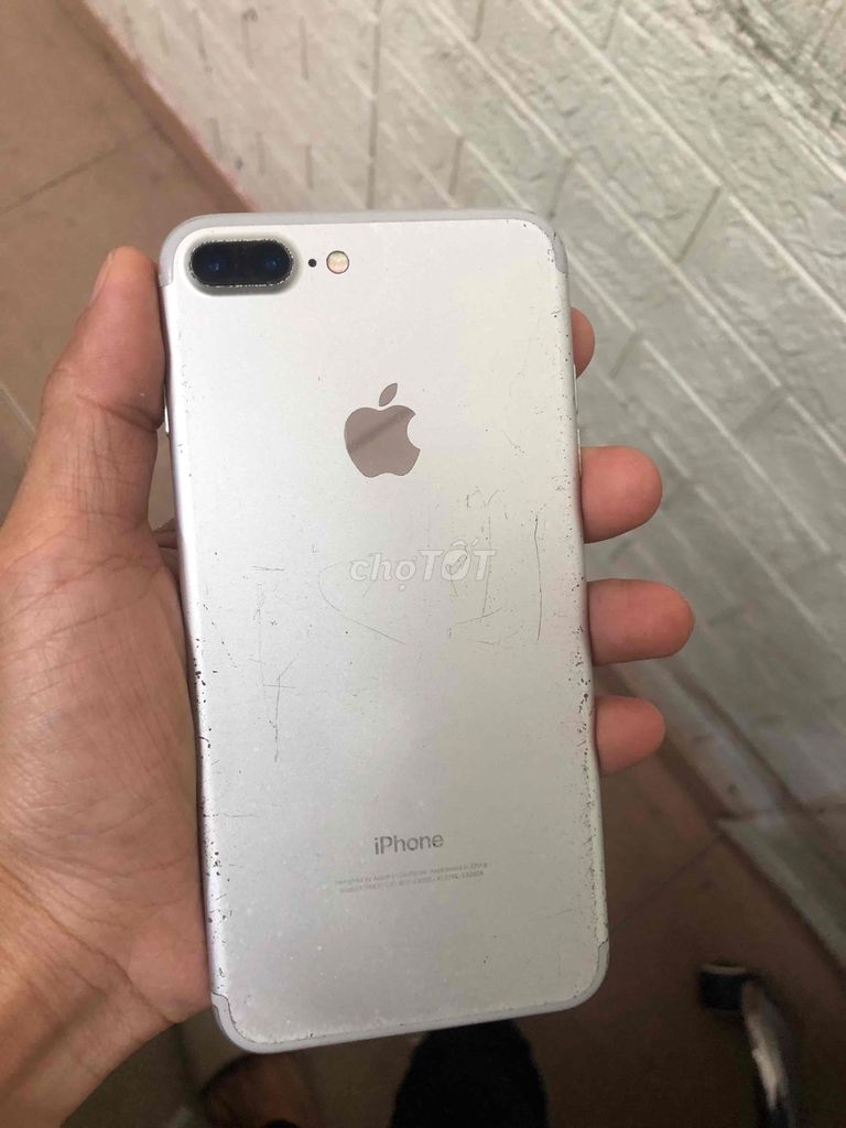 Apple iPhone 7 Plus 128GB Bạc. Mua bán Điện thoại tại Quận Liên Chiểu Đà Nẵng được đăng bởi Quán Net gaming hoà khanh  hình 1