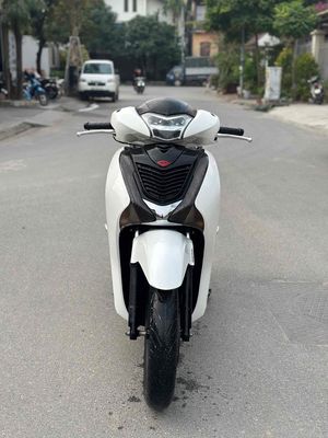 Honda SH 125i CBS 2018 Nguyên Bản Chất_Bảo Hành