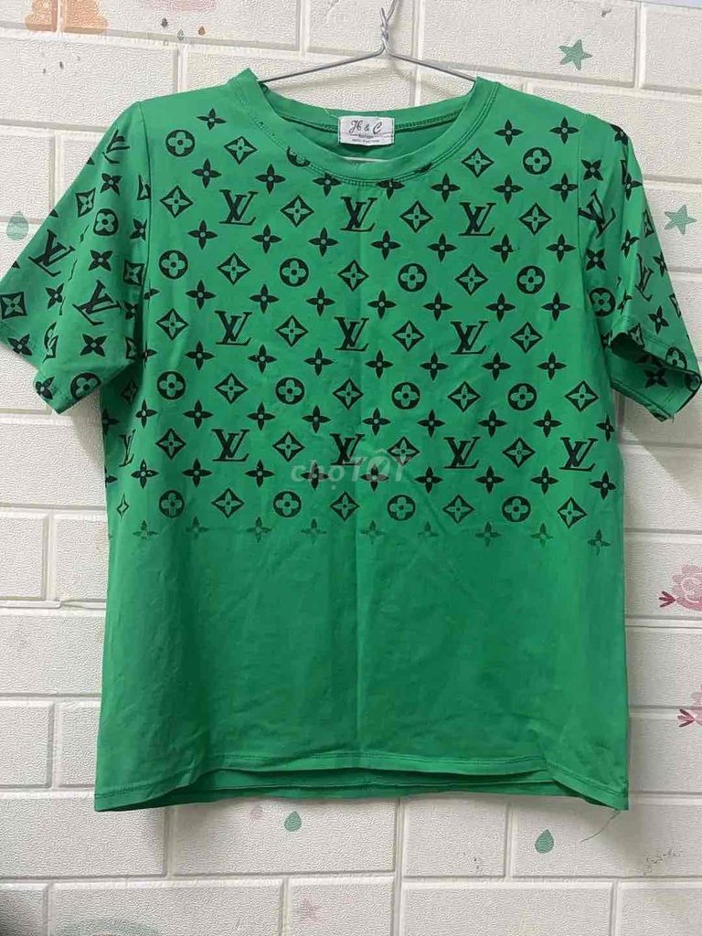 Áo thun unisex vải thun nhiều màu. Mua bán Quần áo tại Quận 6 Tp Hồ Chí Minh được đăng bởi Mỹ Tình hình 1
