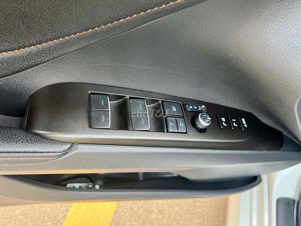 Toyota Camry 2022 2.5 Q - 43000 km. Mua bán Ô tô tại Quận Long Biên Hà Nội được đăng bởi Trang Gala hình 7