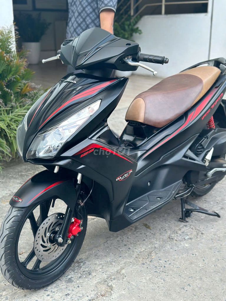 Honda Airblade 2015 zin chất. Mua bán Xe máy tại Quận Bắc Từ Liêm Hà Nội được đăng bởi E Hằng hình 5