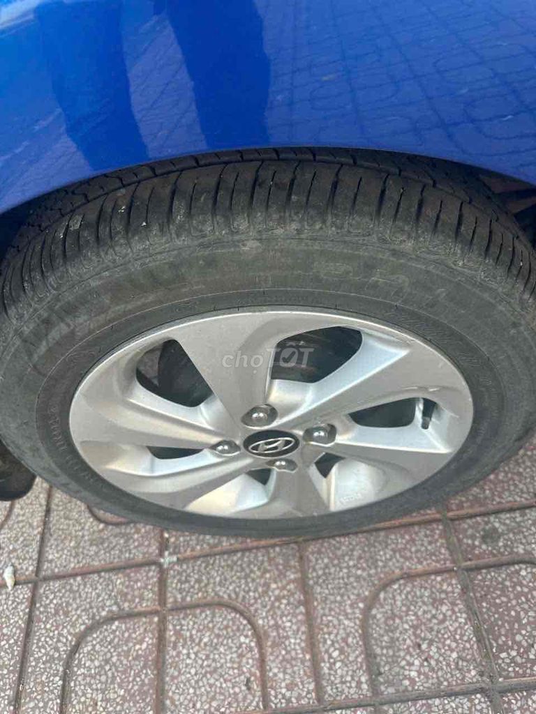 can ban gấp xe gia đinh chinh chủ ae alo. Mua bán Ô tô tại Thành phố Châu Đốc An Giang được đăng bởi nguyenquocduong hình 12