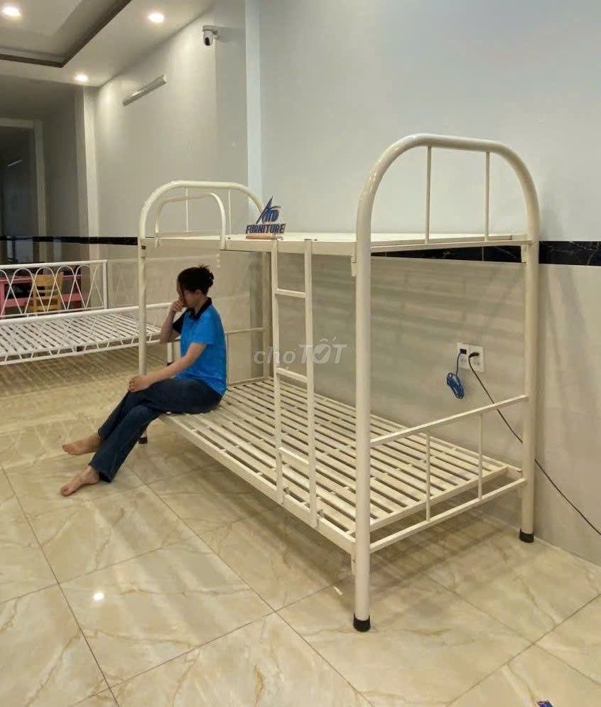 Giường tầng Sắt sơn tĩnh điện Trắng 2m 1m7. Mua bán Giường, chăn ga gối nệm tại Quận Phú Nhuận Tp Hồ Chí Minh được đăng bởi ATD Nội thất giá xưởng HCM hình 1