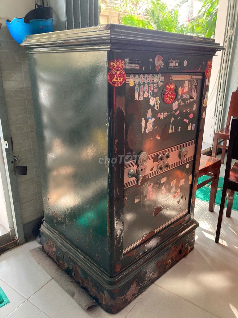 Két sắt Xám đen Đã sử dụng. Mua bán Nội thất, đồ gia dụng khác tại Thành phố Vĩnh Long Vĩnh Long được đăng bởi Ngô Quốc Huy hình 1