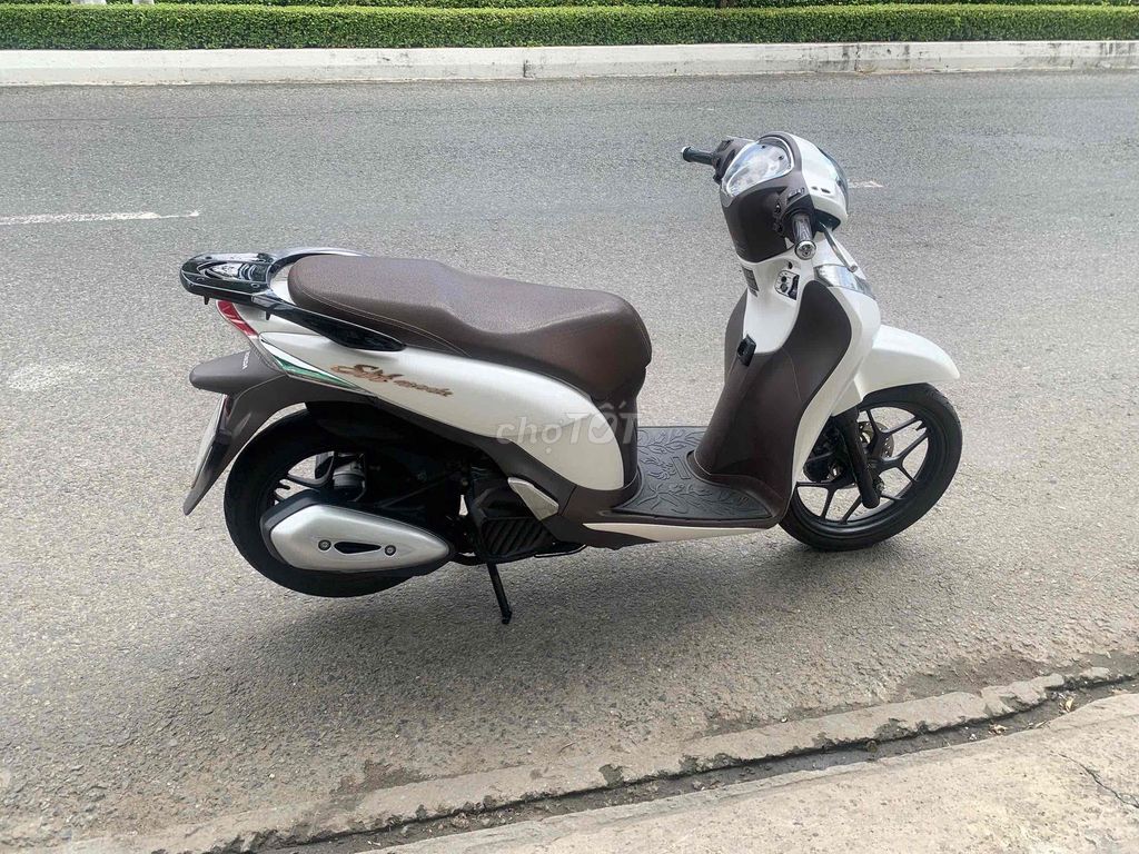 ✅✅ SH MORE 2015 KHÓA CHÌA TRẮNG ĐEN XE ĐẸP MÁY ZIN. Mua bán Xe máy tại Thành phố Rạch Giá Kiên Giang được đăng bởi Kali  hình 4