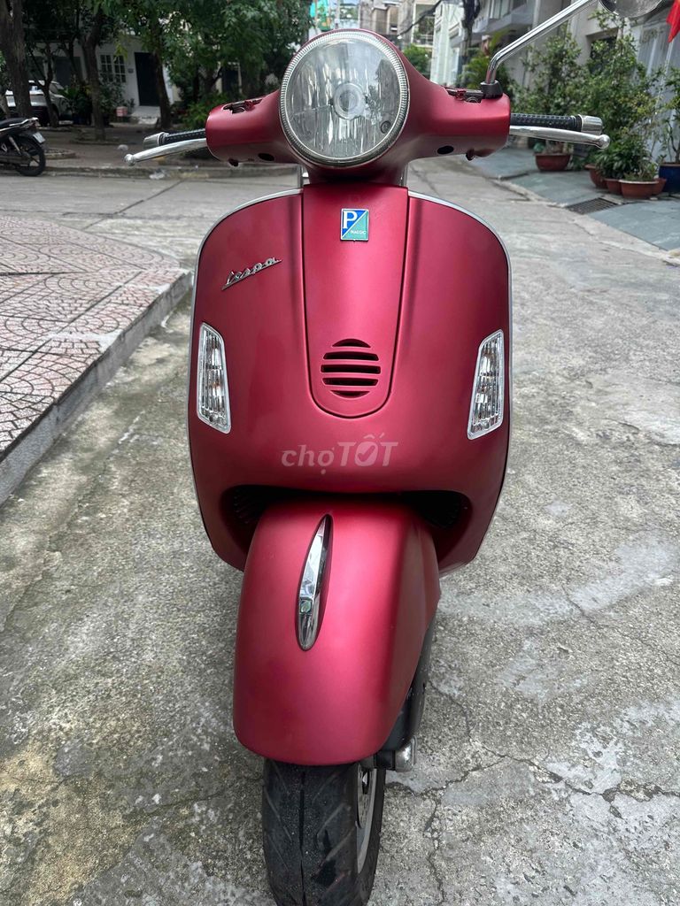 vespa GTS 125 nhập Ý 2005. cavet đầy đủ. Mua bán Xe máy tại Quận Bình Thạnh Tp Hồ Chí Minh được đăng bởi Cửa hàng bán xe cũ hcm bình thạnh hình 2