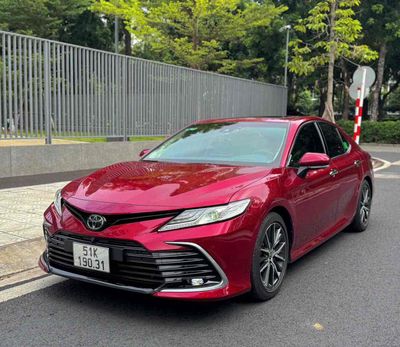 Toyota Camry 2.5Q 2022 Đỏ 45.000KM TL