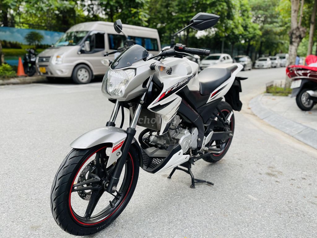 yamaha FZ 150CC MÀU TRẮNG  MÁY CHẤT NĂM 2018. Mua bán Xe máy tại Quận Nam Từ Liêm Hà Nội được đăng bởi VIỆT ANH hình 2