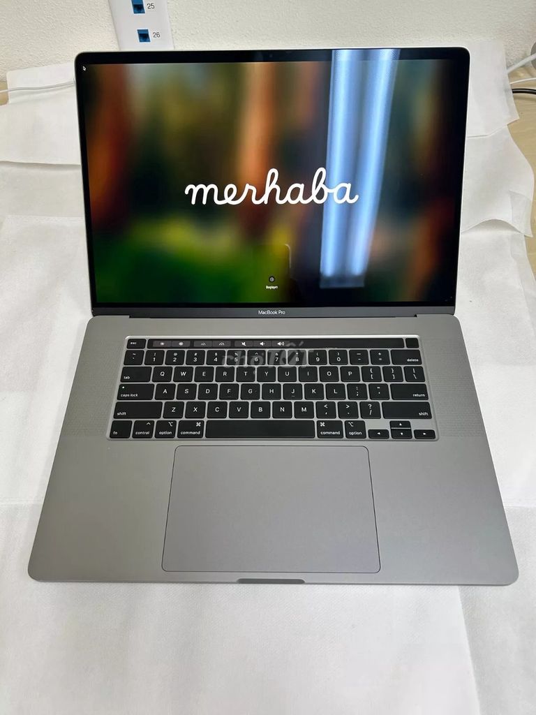 MacBook Pro 2019 16"  i9 RAM 6GB /1000GB VGA 4G