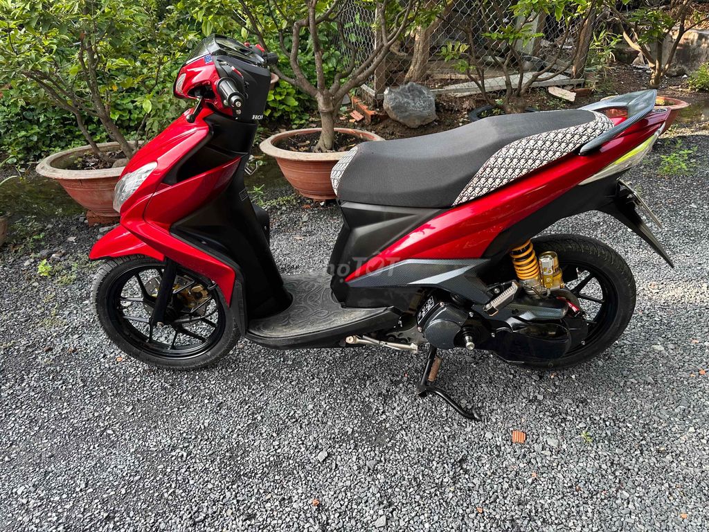 Yamaha Luvias Fi красный черный
