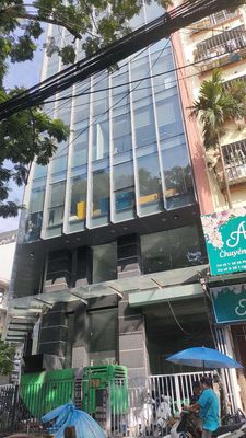Bán nhà phố lạc Long Quân Tây Hồ 7 tầng thang máy. Sổ đỏ chính chủ. Mua bán nhà ở tại Quận Tây Hồ Hà Nội được đăng bởi Nguyễn Khoa