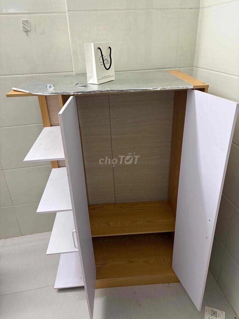 Tủ kệ gỗ Hiện đại Trắng, Nâu gỗ. Mua bán Tủ, kệ gia đình tại Quận Nam Từ Liêm Hà Nội được đăng bởi Minh Tùng hình 1