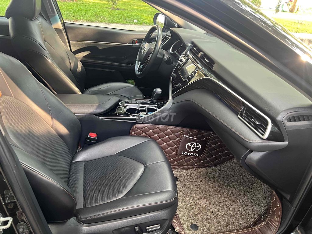 Toyota Camry 2019 2.0G - 110000 km. Mua bán Ô tô tại Quận Hà Đông Hà Nội được đăng bởi Nguyen Ngoc hình 6