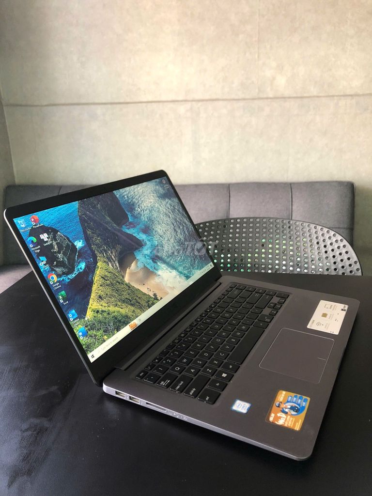 Asus Vivobook i5-8250U 15.6 inch 8GB/240GB. Mua bán Laptop tại Thành phố Thủ Dầu Một Bình Dương được đăng bởi Laptop GTH hình 1